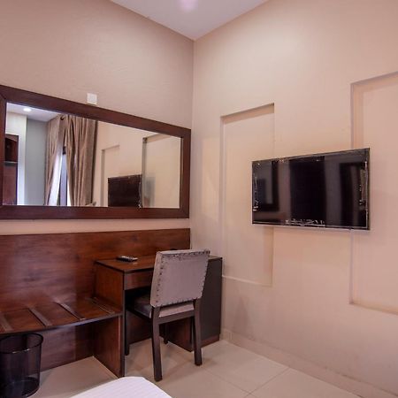 Hillside Homes Karachi Extérieur photo